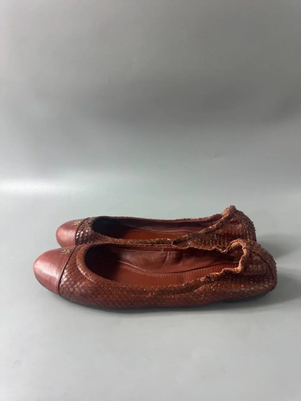Tory Burch YORK Burgundy Leather Snake Pattern Flats - Size 9 1/2